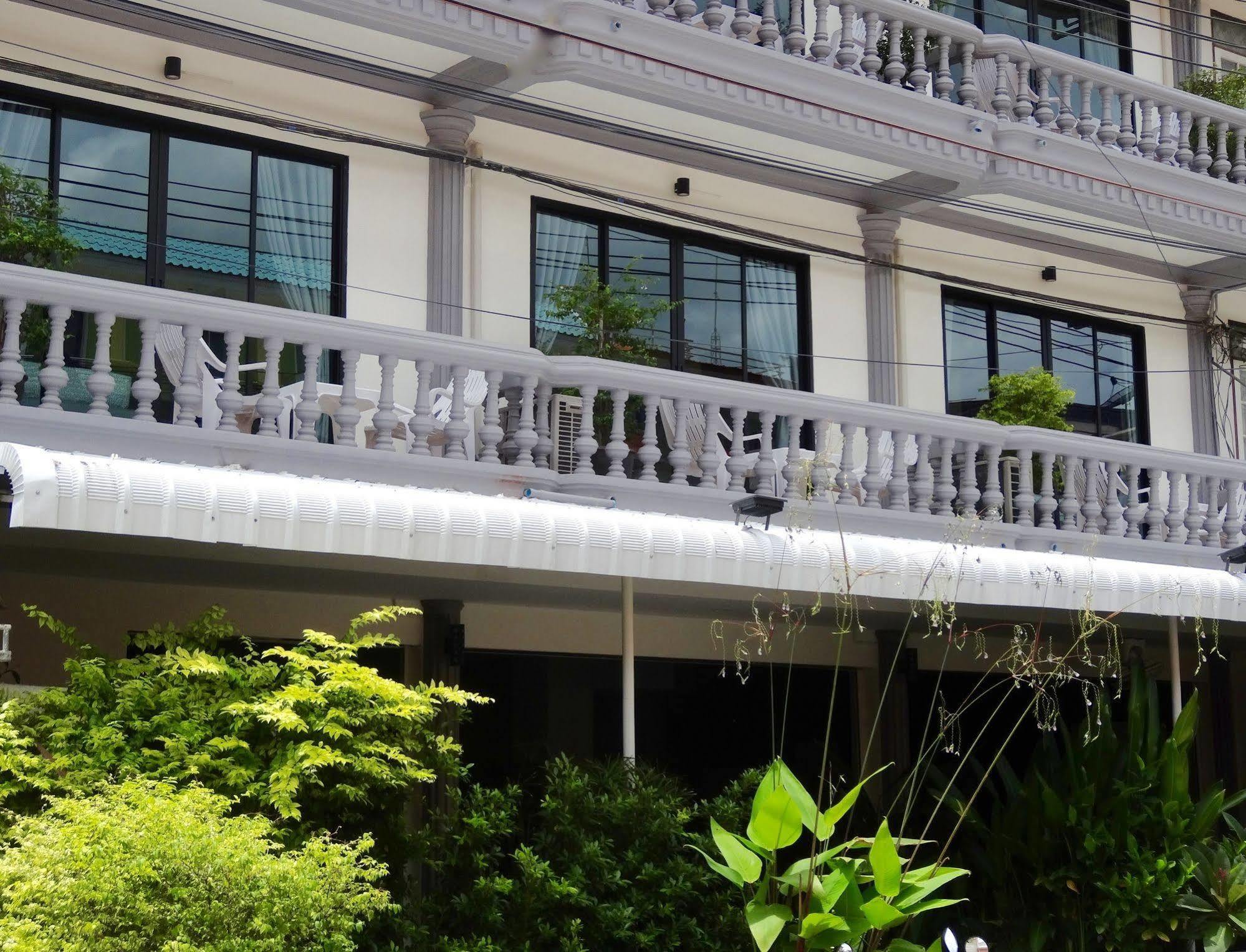 The Beach Cha Am Guest House Cha-Am Buitenkant foto